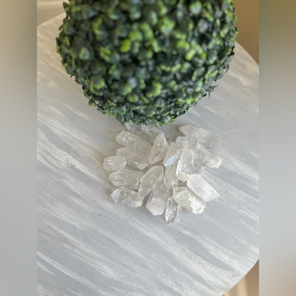 Crystal quartz incense holder with incense - Picture 2 of 7